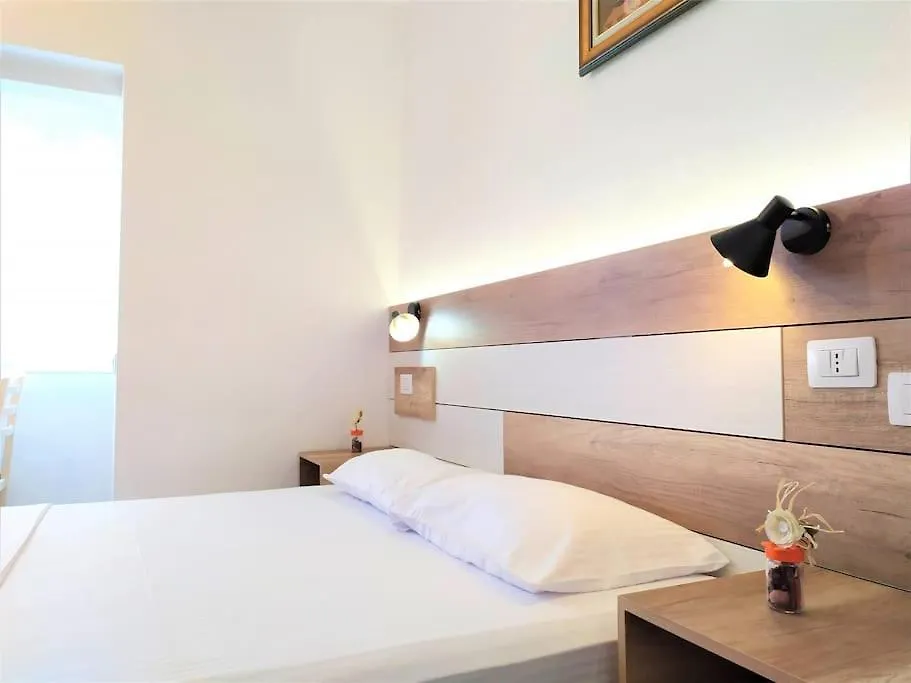Evoo Apartment Liceu Tirana