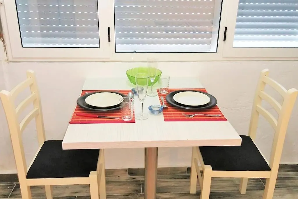 Evoo Apartment Liceu Tirana 0*,  Albania